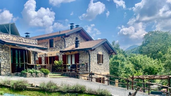 Agriturismo Il Talento Nella Quiete Castiglione dʼIntelvi Exterior foto